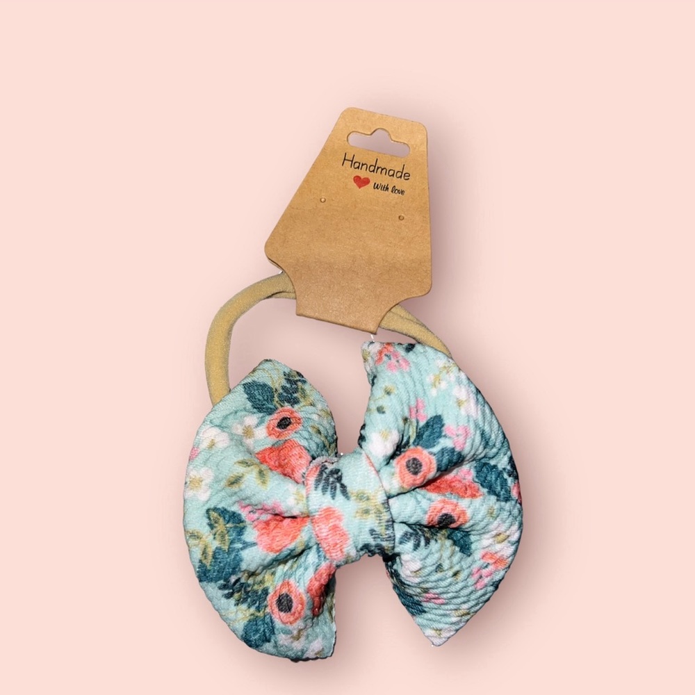 Flower print bow